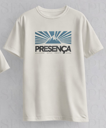 Camiseta Branca Oversized - PRESENÇA